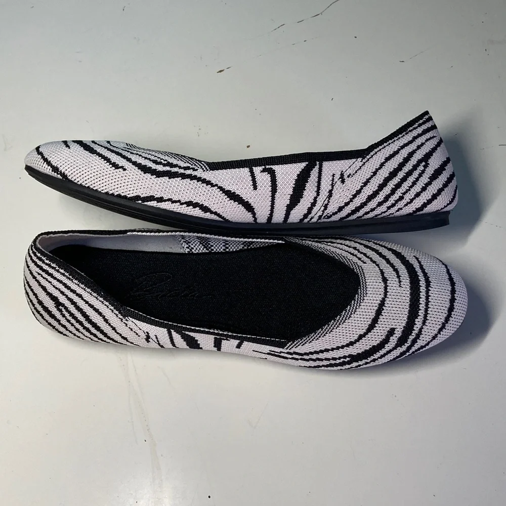 Bacia Knit Ballet Flats Womens Size 9 Machine Washable Zebra Striped Shoes